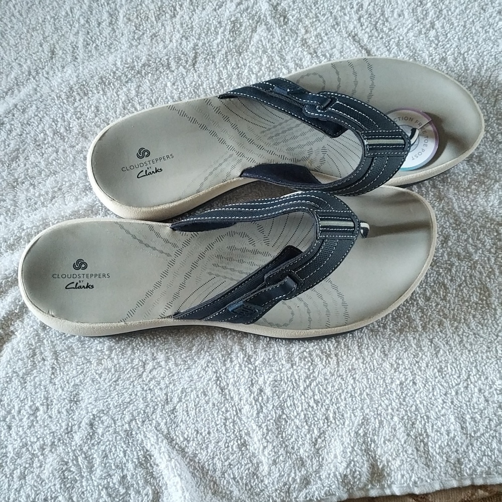 Women's size 12 cloud steppers by Clark's